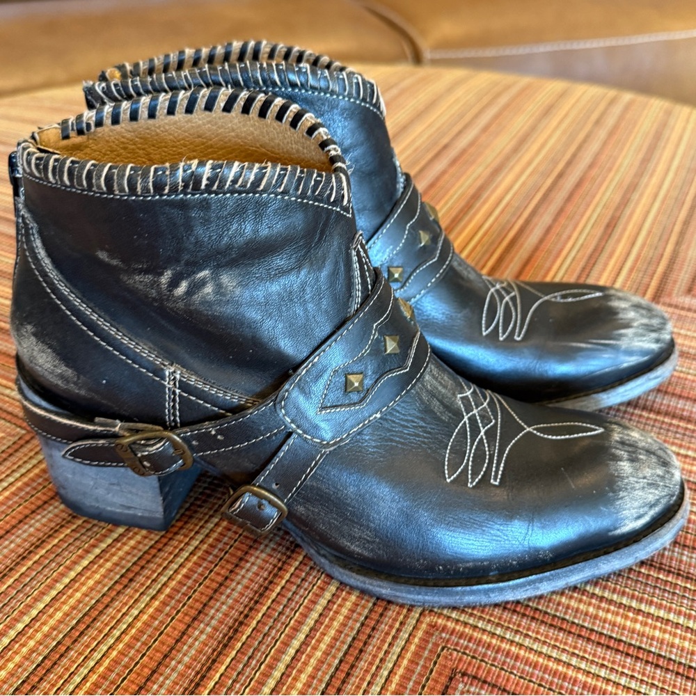Old Gringo Short Boots